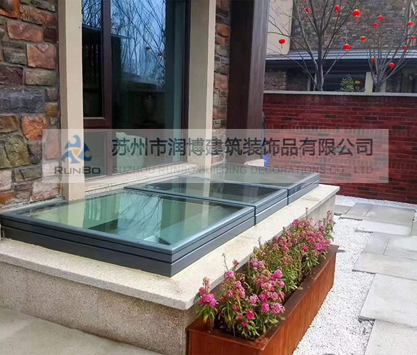 �������촰