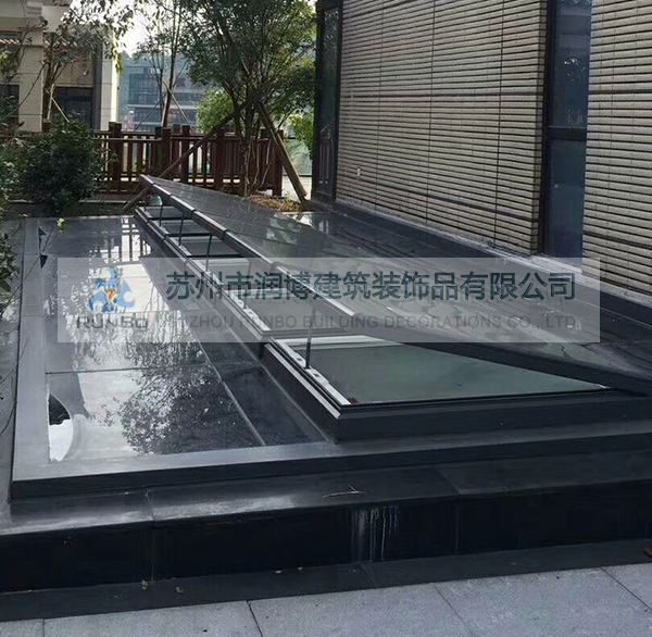 �������촰